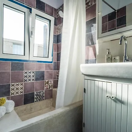 Casa Cisterna بيت للعطل Kýthira